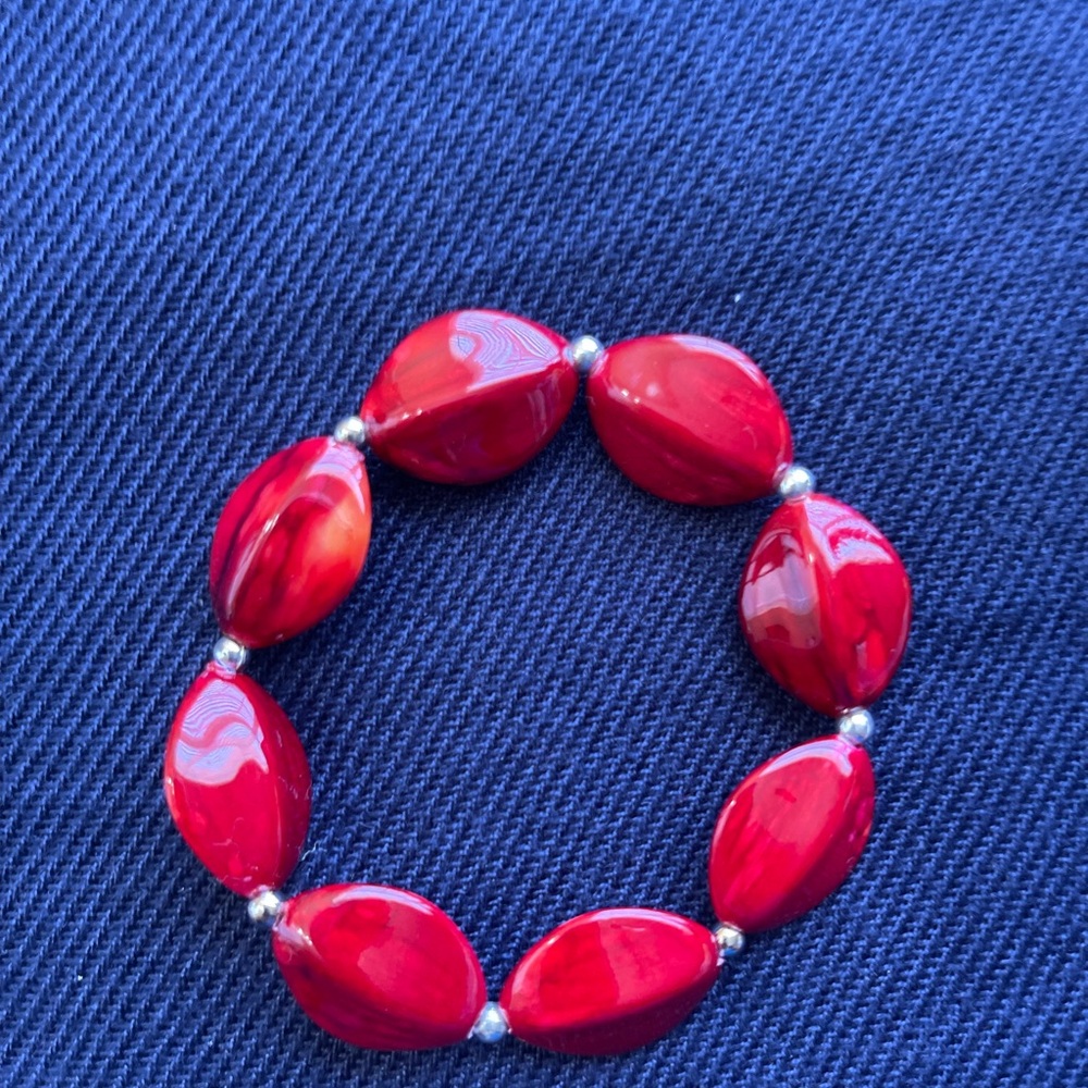 New Hand Made Elegant Red Beaded Stretch Bracelet